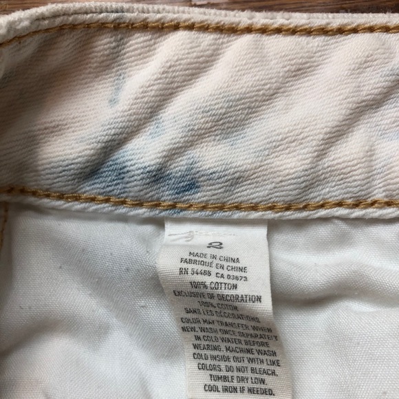 5 for $25 - AE White Tie-Dye Denim Shorts - Picture 4 of 5